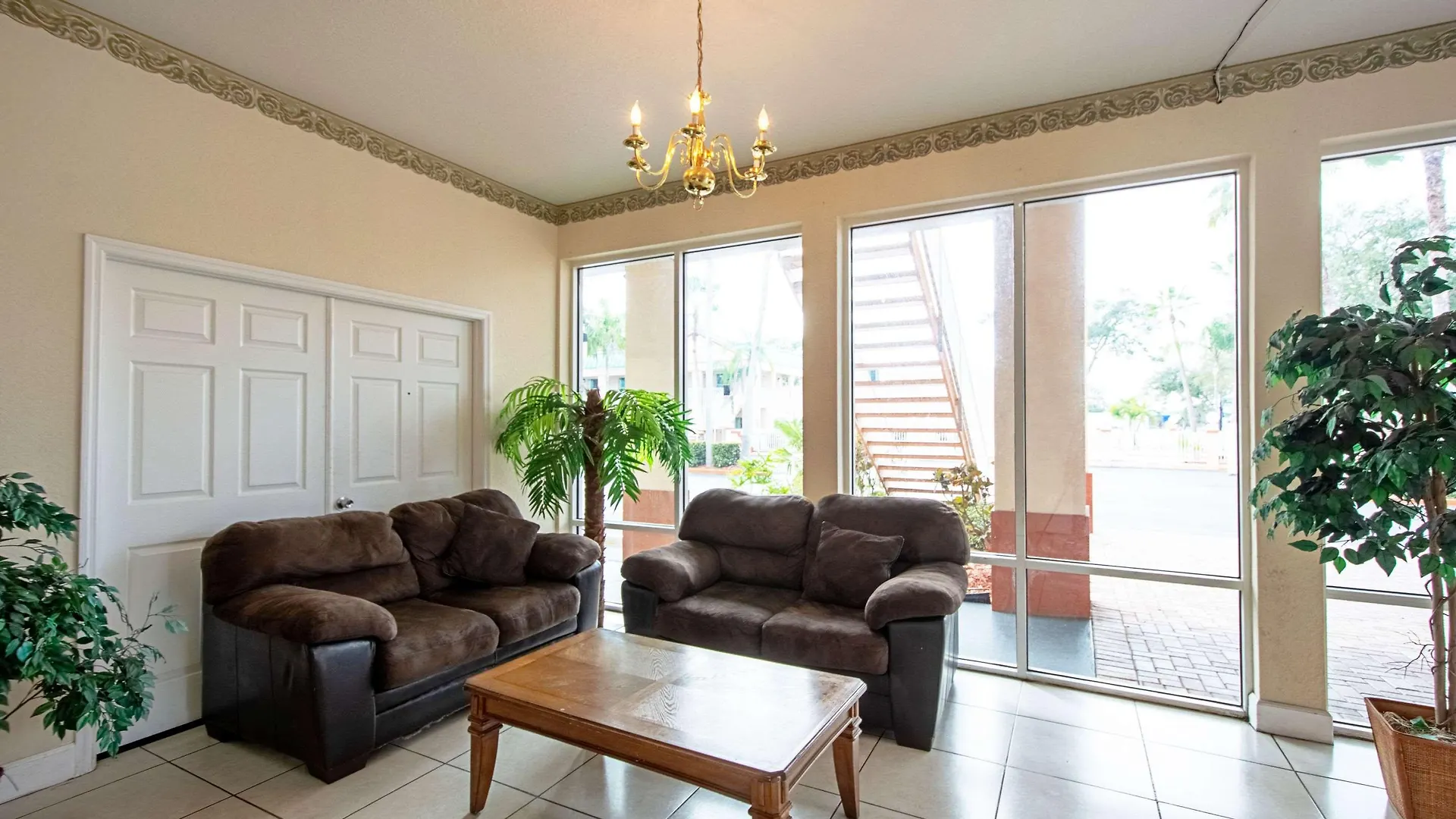 Ramada Limited Clearwater Hotel And Suites
