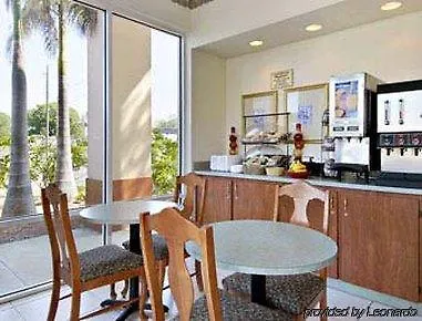 Ramada Limited Clearwater Hotel And Suites