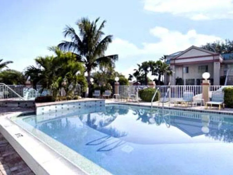 Ramada Limited Clearwater Hotel And Suites