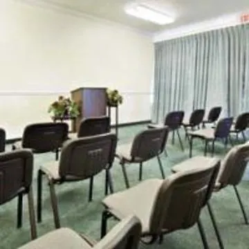 Ramada Limited Clearwater Hotel And Suites