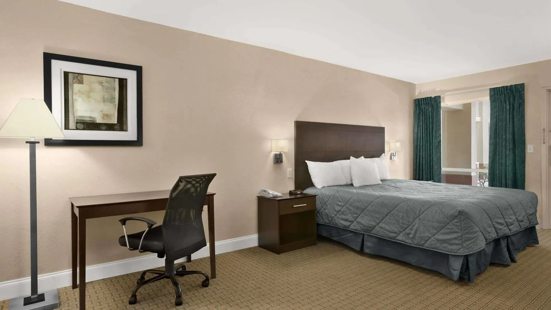 Ramada Limited Clearwater Hotel And Suites