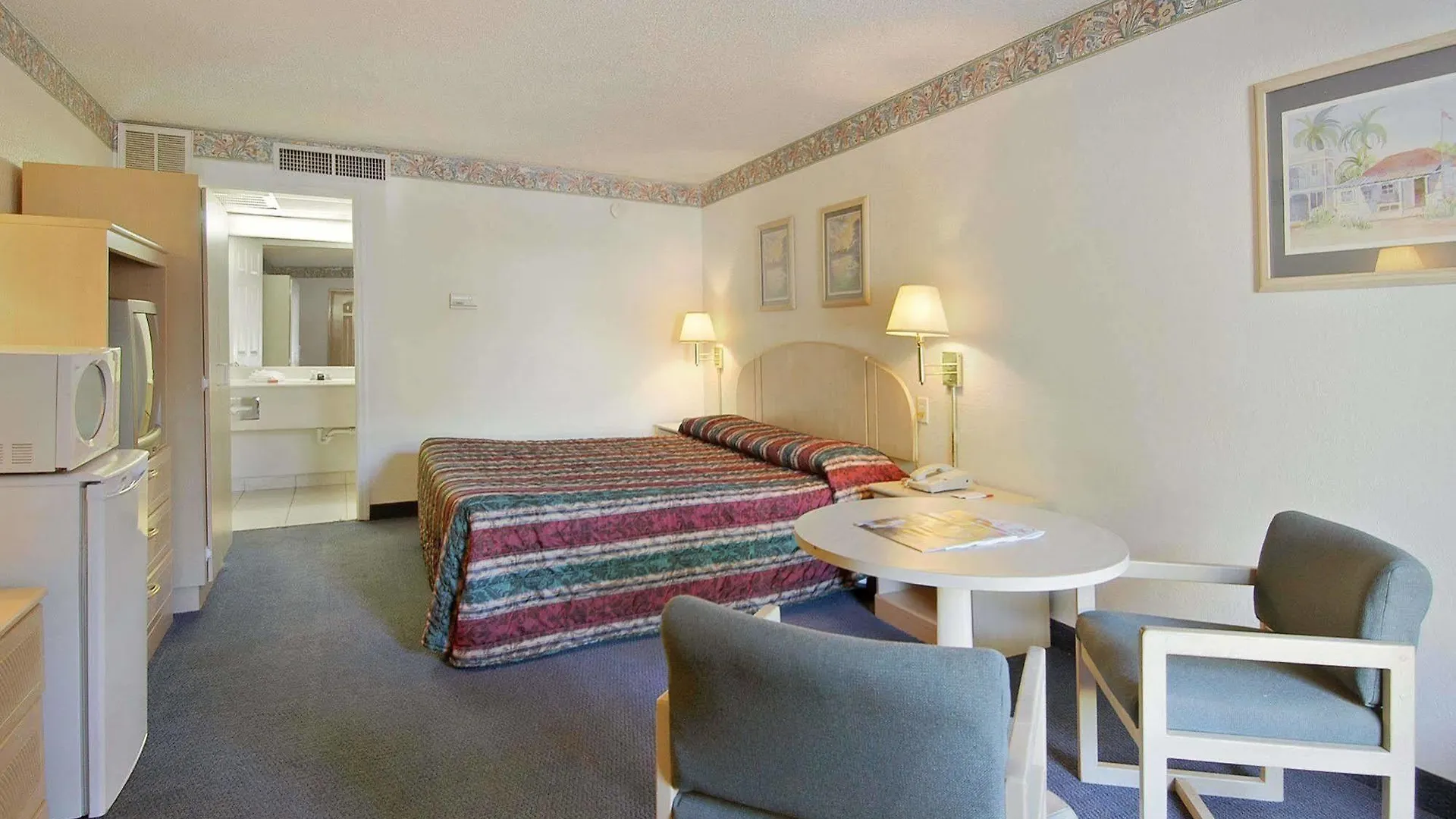 Ramada Limited Clearwater Hotel And Suites